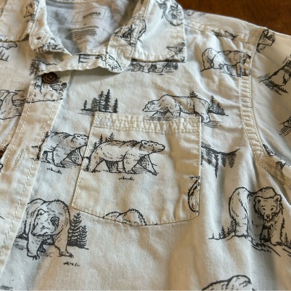 Woodland Grizzly Button-Up Shirt | Boys 7 | Nature Sketch Print - Picture 3 of 5